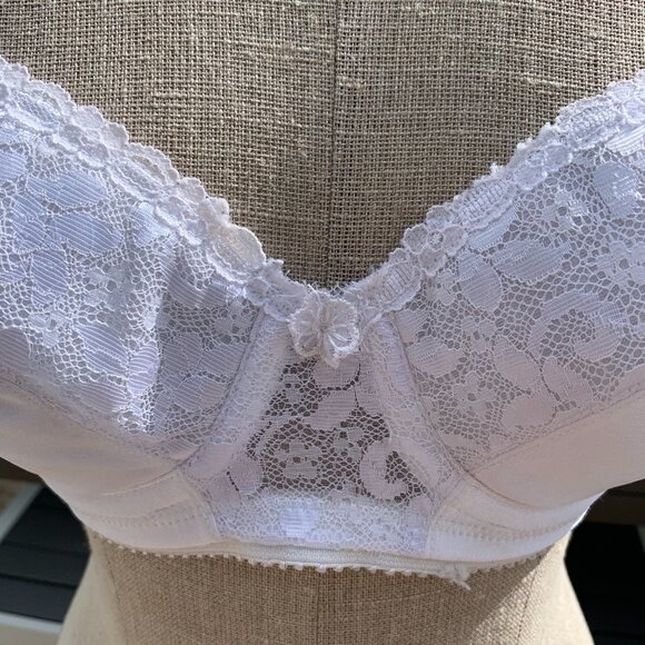 Vintage 90s Carnival Strapless Underwire White Satin Floral Lace Bra - Picture 2 of 11
